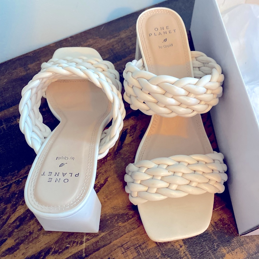 Adorable pink Lilly shoes